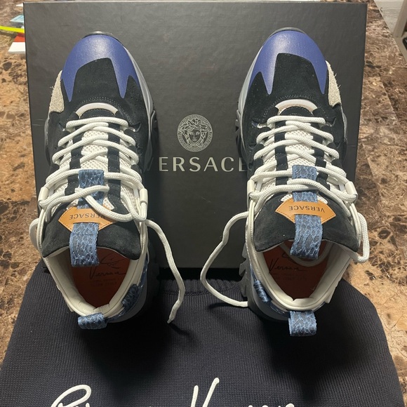 Men’s Versace Sneakers - Picture 4 of 11